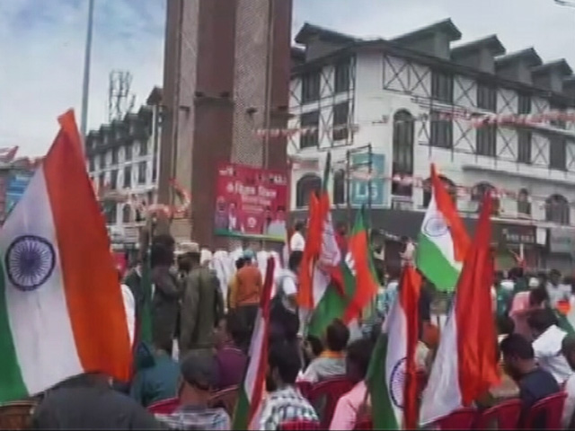BJP Flags Off First-Ever <i>Tiranga</i> Rally From Srinagar's Lal Chowk