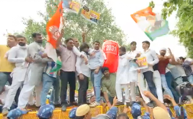 Youth Congress's March To Kerala Chief Minister's House Turns Violent