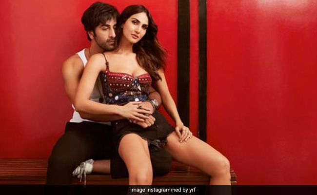 <i>Shamshera</i> Stars Ranbir Kapoor And Vaani Kapoor Are Burning Up The Internet
