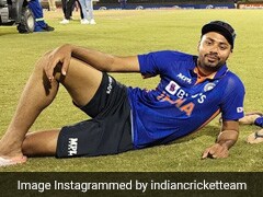 Axar, Avesh Recreate Chahal's Pose. Picture Goes Viral