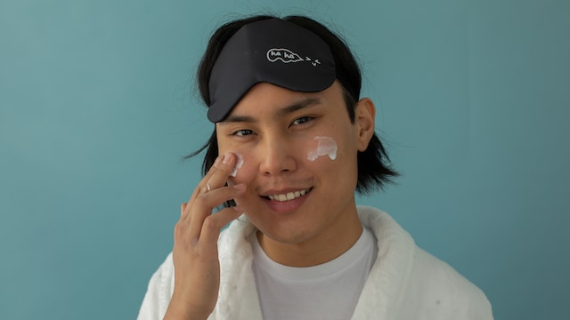 Men must also apply moisturiser twice daily