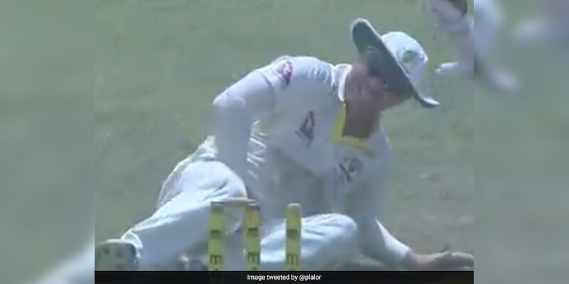 Sri Lanka vs Australia Galle Test: Flying Bail Hits David Warner In The Crotch After SL Batter Is Bowled - Vimarsana News