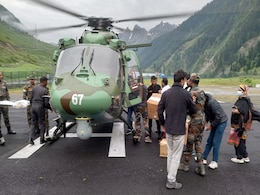 Amarnath Latest Updates: 'जल सैलाब' में अब तक 16 की मौत, बालटाल भेजे गए शव, रेस्क्यू के लिए लगाया गया BSF MI-17 चॉपर Amarnath Latest Updates: 'जल सैलाब' में अब तक 16 की मौत, बालटाल भेजे गए शव, रेस्क्यू के लिए लगाया गया BSF MI-17 चॉपर