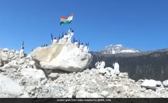 Border Police Troops Hoist Tricolour At Borders In Himachal Pradesh