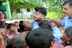Viral Video: At UP Teacher's Farewell, Students Weep, Refuse To Let Him Go Viral Video: At UP Teacher's Farewell, Students Weep, Refuse To Let Him Go