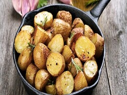 Potato For Weight Loss: क्या वजन घटाने के लिए सबसे पहले आलू खाना बंद करना होगा? जानिए आसान भाषा में Potato For Weight Loss: क्या वजन घटाने के लिए सबसे पहले आलू खाना बंद करना होगा? जानिए आसान भाषा में
