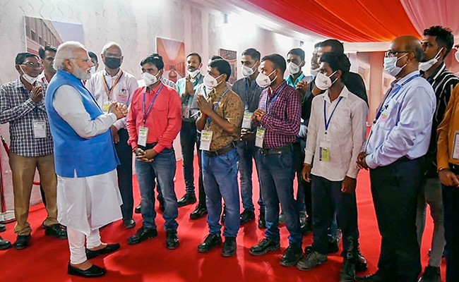 Watch: "<i>Wah</i>, This Is Your Hut," PM Told Workers At New Parliament Building