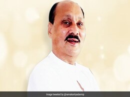 बाहुबली सपा विधायक रमाकांत यादव ने 24 साल पुराने केस में किया सरेंडर बाहुबली सपा विधायक रमाकांत यादव ने 24 साल पुराने केस में किया सरेंडर