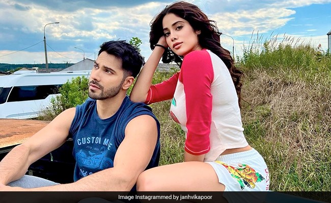 Instagram Or Reality, Janhvi Kapoor's Casual Style Is Always Cool And Trendy