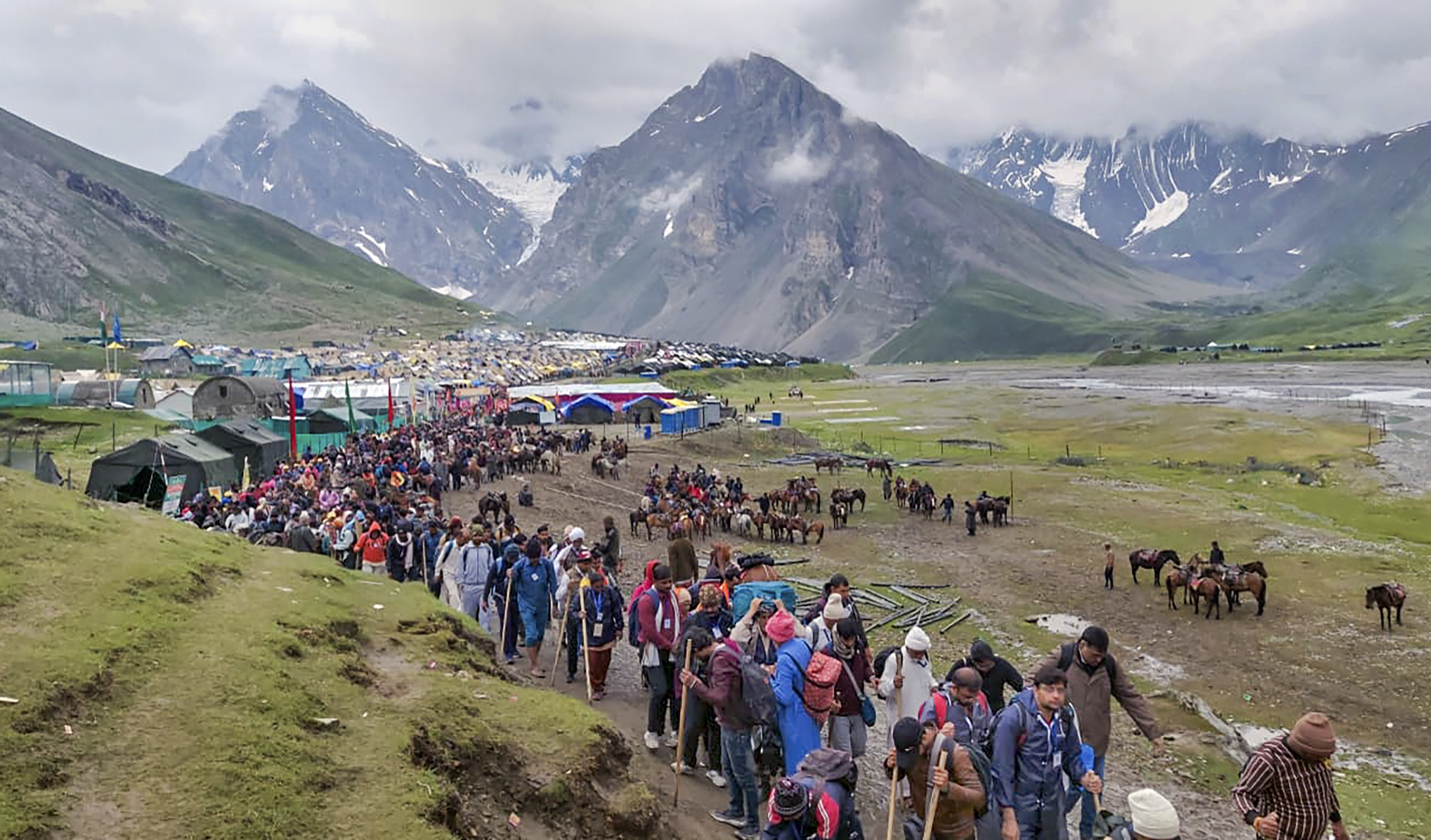 Amarnath Yatra Suspended Due To Heavy Rain