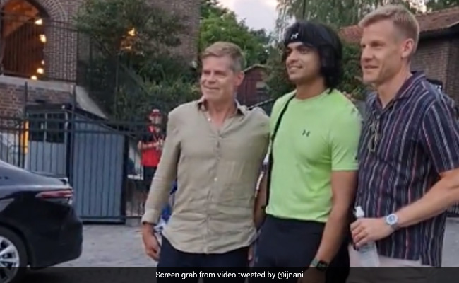 Watch: Neeraj Chopra Touches Feet Of Elderly Man, Internet Says "Respect"