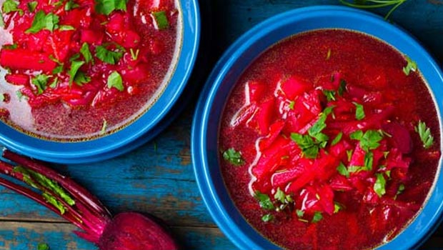 Blood Pressure को कंट्रोल करने से लेकर आंखों को हेल्दी रखने तक, जानें Beetroot के हैरान करने वाले फायदे