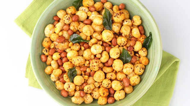 It is ideal to eat healthy foods as snacks instead of unhealthy foods