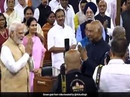 AAP नेता द्वारा शेयर किए गए पीएम के एडिटेड वीडियो को ट्विटर ने बताया भ्रामक AAP नेता द्वारा शेयर किए गए पीएम के एडिटेड वीडियो को ट्विटर ने बताया भ्रामक