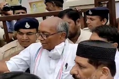 Video: Congress, BJP Leaders Clash In Bhopal Over Local Body Election Video: Congress, BJP Leaders Clash In Bhopal Over Local Body Election