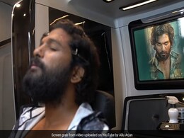 अल्लू अर्जुन से 'पुष्पा' बनाने के लिए इतने मेकअप आर्टिस्ट की टीम लगी थी आगे पीछे, देखें पहली बार सामने आई अनसीन क्लिप...  अल्लू अर्जुन से 'पुष्पा' बनाने के लिए इतने मेकअप आर्टिस्ट की टीम लगी थी आगे पीछे, देखें पहली बार सामने आई अनसीन क्लिप...