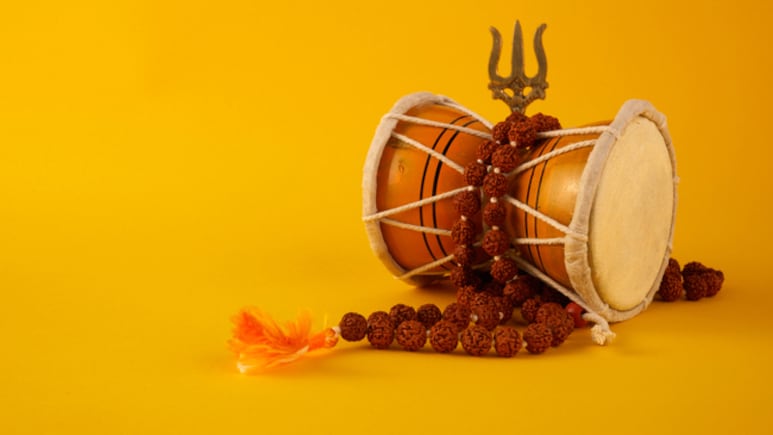 रुद्राक्ष धारण करना चाहते हैं तो सावन है सही समय, भगवान शिव का प्रिय रुद्राक्ष धारण करने से म‍िलेगा लाभ