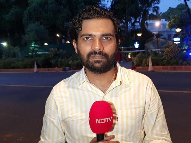 यूपी मे आज क्या हुआ.. बता रहे हैं सौरभ शुक्ला