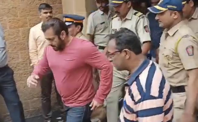 Watch: Salman Khan Visits Mumbai Police Commissioner's Office
