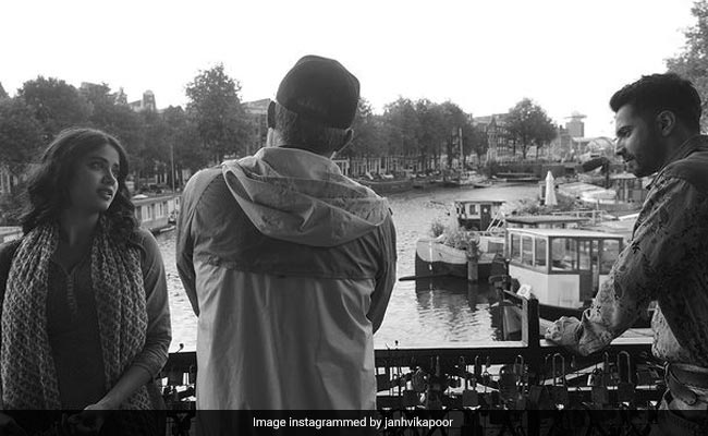 <i>Bawaal</i>: Janhvi Kapoor Shares BTS Pics From The Sets, Says "Lucky Enough To Be A Part Of This"