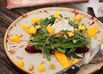 After A Long Weekend, Include These Detox Options In Your Diet After A Long Weekend, Include These Detox Options In Your Diet