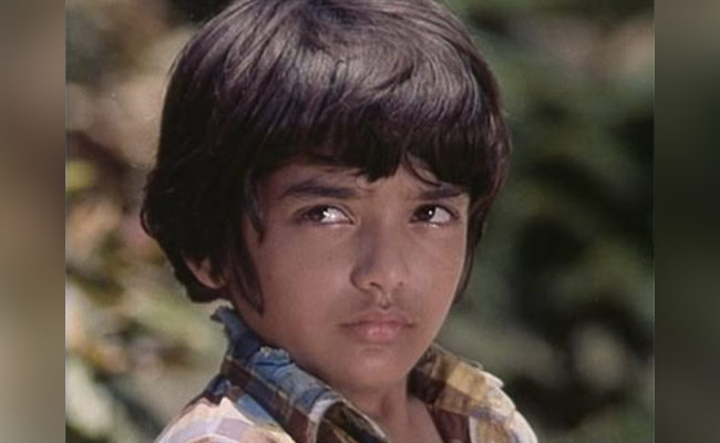 दीवार में अमिताभ के बचपन का रोल कर चुका यह बच्चा अब आईटी क्षेत्र पर करता है राज, बेटी है वेब सीरीज की टॉप एक्ट्रेस