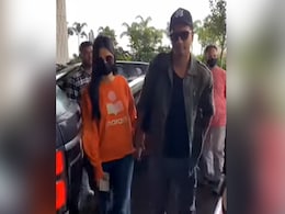 शादी के बाद पहला जन्मदिन विक्की के साथ मालदीव  में सेलिब्रेट करेंगी कैटरीना, एयरपोर्ट पर रोमांटिक अंदाज में दिखा कपल शादी के बाद पहला जन्मदिन विक्की के साथ मालदीव  में सेलिब्रेट करेंगी कैटरीना, एयरपोर्ट पर रोमांटिक अंदाज में दिखा कपल