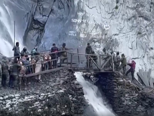 Amarnath Yatra: Army Reconstructs Damaged Bridge In Baltal