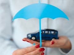 दिवाली पर पटाखों से जली आपकी गाड़ी?  इंश्योरेंस क्लेम मिलेगा या नहीं, जानिए क्या है सच्चाई