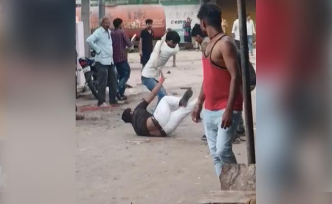 Video: Panchayat Member Thrashed With Sticks On Road In Madhya Pradesh