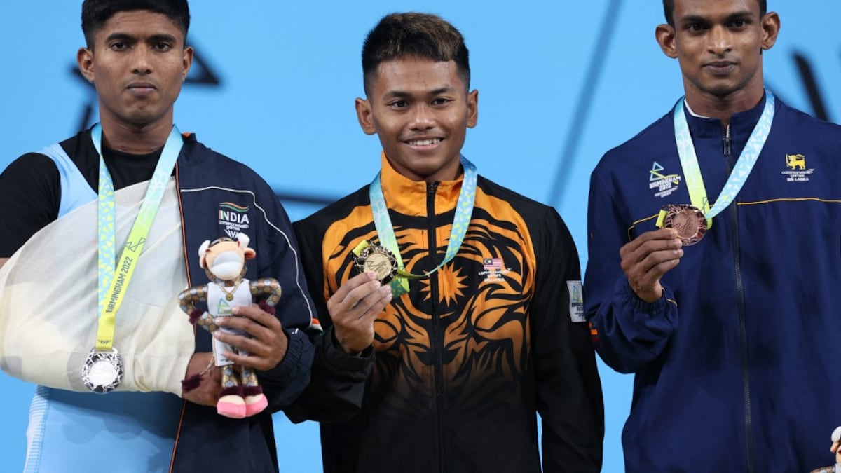 India’s Sanket Sargar Wins Silver In 55kg Category Weightlifting | Commonwealth Games News