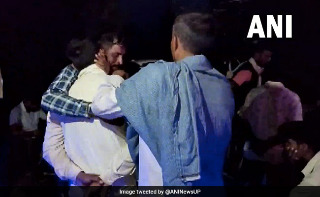 6 Dead After <i>'Kanwar'</i> Devotees Hit By Truck In UP's Hathras