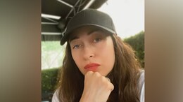 Karisma Kapoor's Wednesday Morning Is Too Sweet; Courtesy Of Chocolate Muffin