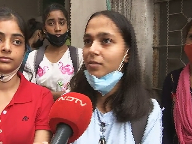 Technical Snags Hit CUET, Students Agitated