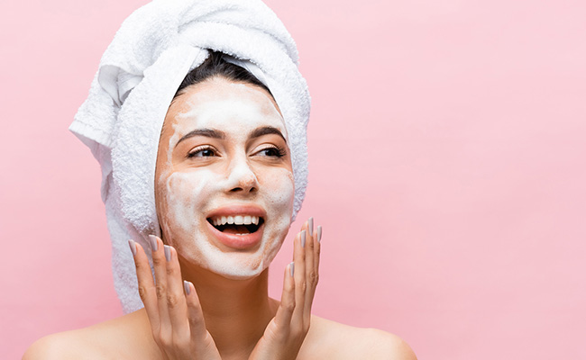 These Pore Cleansing Face Washes Are Perfect To Deal With Clogged Pores