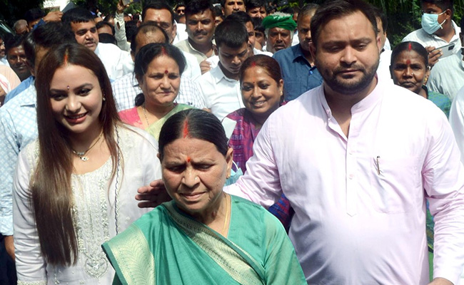 Tejashwi Yadav's Comments On Wife Rachel Godinho Go Viral: 5 Facts About Her