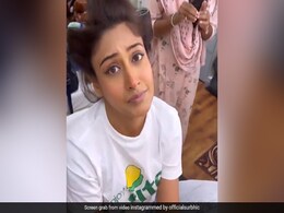 अपने नए शो 'शेरदिल शेरगिल' के लिए बेहद एक्साइटेड दिखीं सुरभि चंदना, फैंस को कहा- थैंक यू अपने नए शो 'शेरदिल शेरगिल' के लिए बेहद एक्साइटेड दिखीं सुरभि चंदना, फैंस को कहा- थैंक यू