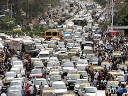 ऐन सायंकाळच्या वाहतूक कोंडीत मुंबईतील 22 किलोमीटरचे अंतर 19 मिनिटात पार, रुग्णाला मिळालं जीवनदान ऐन सायंकाळच्या वाहतूक कोंडीत मुंबईतील 22 किलोमीटरचे अंतर 19 मिनिटात पार, रुग्णाला मिळालं जीवनदान