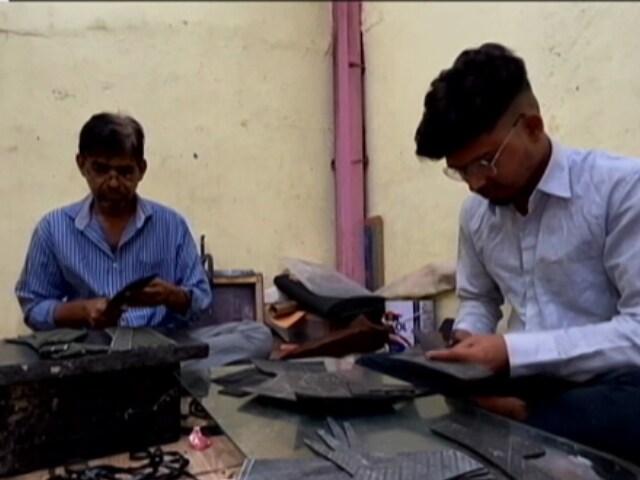 Video: रिसाइकिलिंग के जरिये पुराने टायरों को  बैग्‍स, एसेसरीज और फुटवेयर में बदल रहे