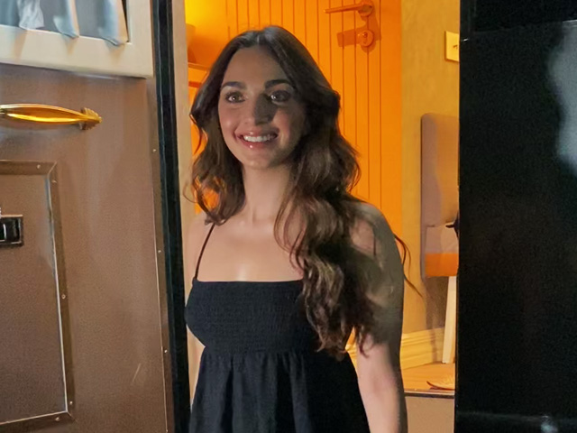 Kiara Advani Slays In A Black Outfit