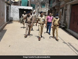 राह चलते छेड़ रहा था लड़की, पहले लड़की ने सबक सिखाया, फिर पुलिस ने राह चलते छेड़ रहा था लड़की, पहले लड़की ने सबक सिखाया, फिर पुलिस ने