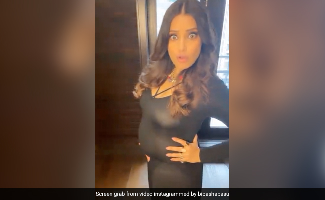 On Mom-To-Be Bipasha Basu's "Baby In Belly" Post, Husband Karan Singh Grover Left This Comment