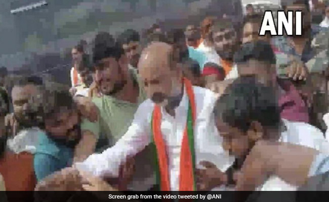 Telangana BJP Chief Detained During Protest Against Party Workers' Arrest