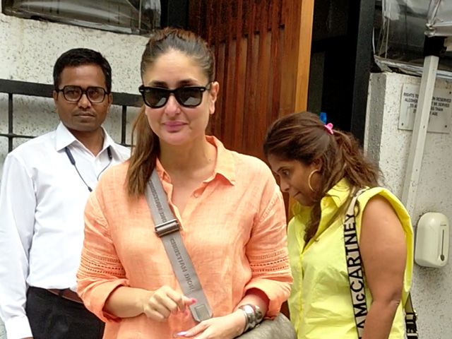 Kareena Kapoor Amps Up Her Casual Look