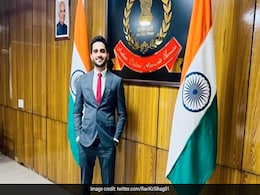 Upsc IAS Success Story: हिंदी मीडियम से पढाई और पिता के साथ की खेती, फिर भी Ravi Kumar Sihag ने 3 बार क्रैक किया CSE Upsc IAS Success Story: हिंदी मीडियम से पढाई और पिता के साथ की खेती, फिर भी Ravi Kumar Sihag ने 3 बार क्रैक किया CSE