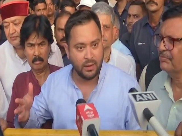 "BJP Only Divides": Tejashwi Yadav Joins Hands With Nitish Kumar