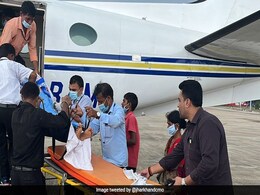 Jharkhand Acid Attack Survivor, 17, Airlifted To Delhi Jharkhand Acid Attack Survivor, 17, Airlifted To Delhi