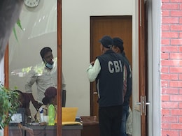 बीमा घोटाला मामला: J&K के पूर्व राज्यपाल सत्यपाल मलिक के तत्कालीन सहयोगी के घर CBI का छापा बीमा घोटाला मामला: J&K के पूर्व राज्यपाल सत्यपाल मलिक के तत्कालीन सहयोगी के घर CBI का छापा