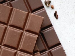 This Chocolate Bar With 'XL' And 'S' Sized Pieces Divides Twitter