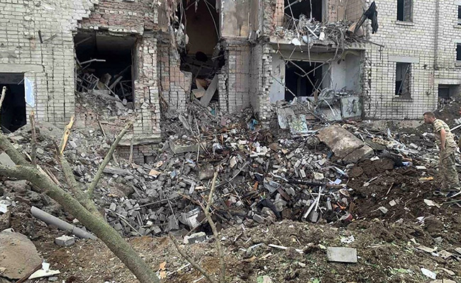 12 Wounded In Russia Strikes On South Ukraine